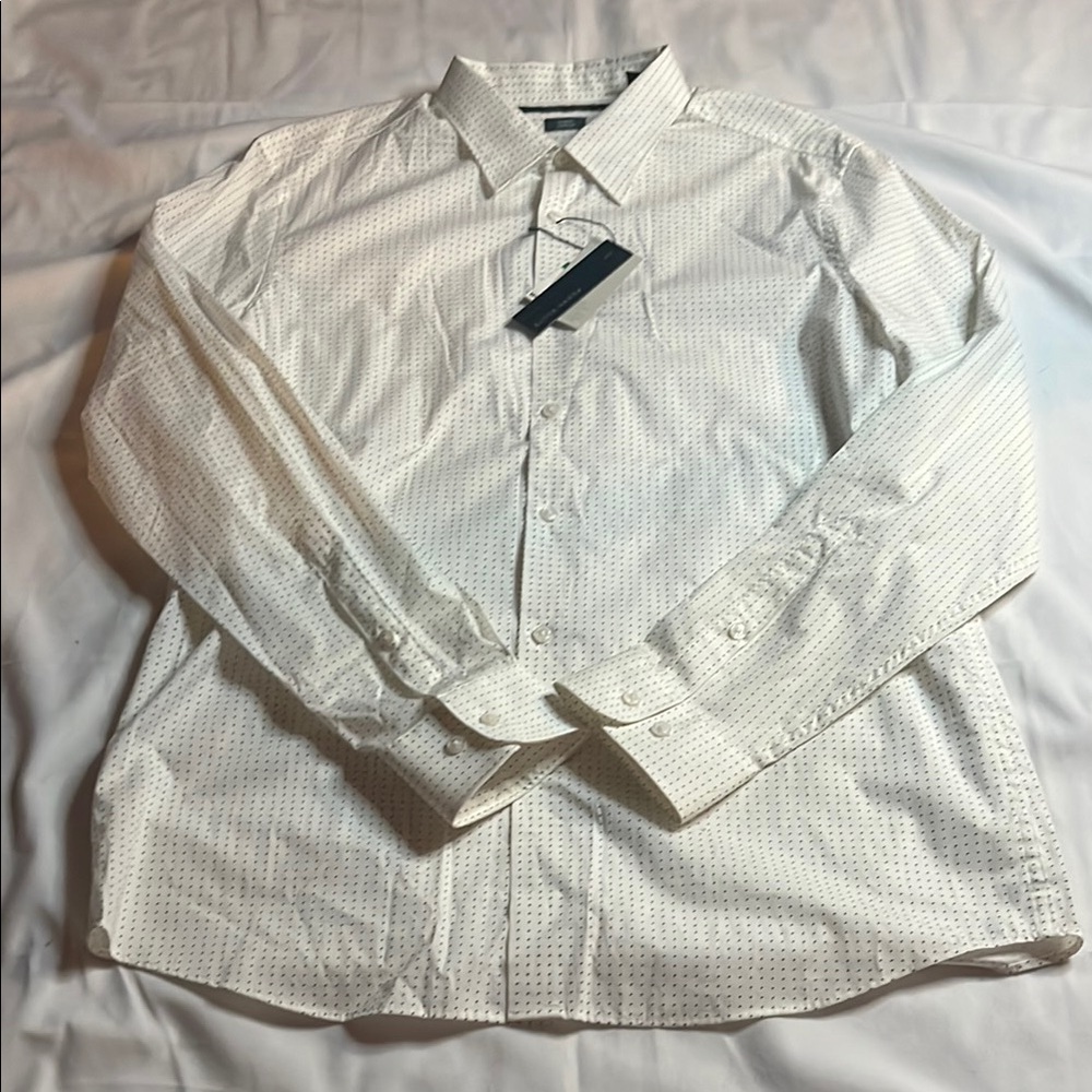NWT Perry Ellis Button Down Shirt